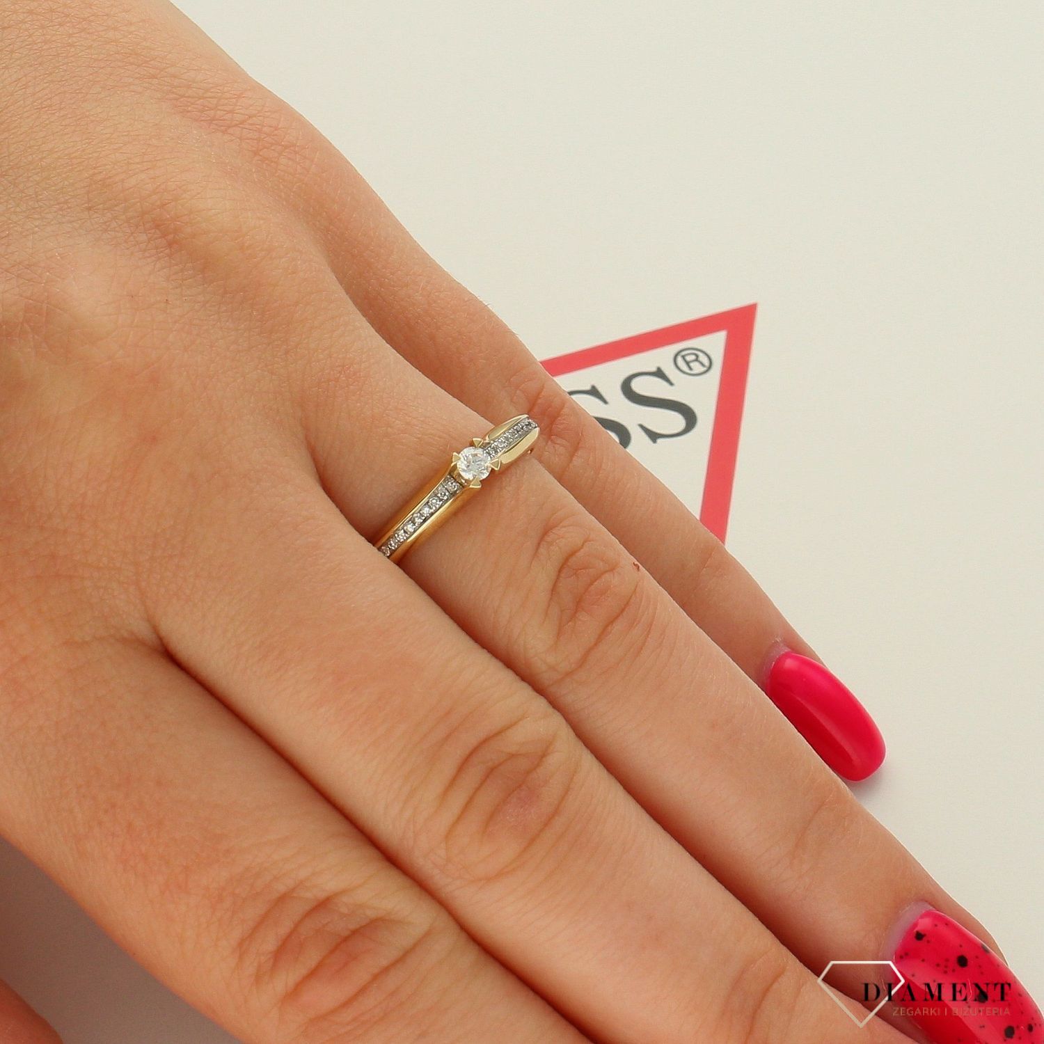 Pierścionek złoty DIAMENT żółte złoto, diamenty, zdobiony, zaręczynowy 0660027145 HSI.jpg